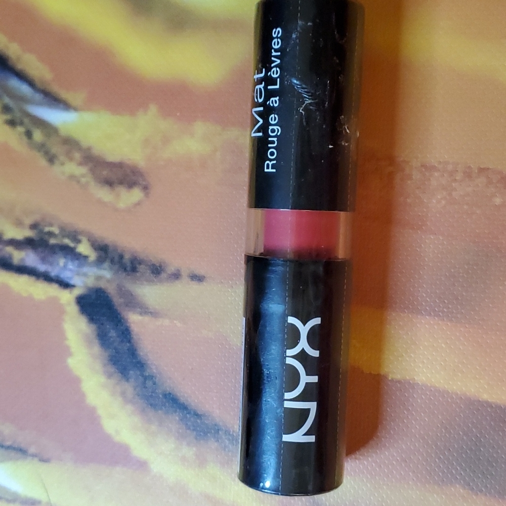 NYX Matte Lipstick